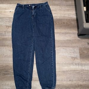 Mom jeans- size M-